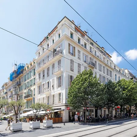 Hyper Centre - Balcon - Calme - Climatisation - Wifi - Tramway - Cuisine Equipe *